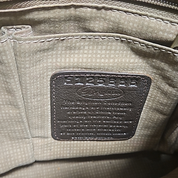 🫨🥹 BRIGHTON BROWN AND TAN LEATHER SMALL PURSE - Picture 5 of 8